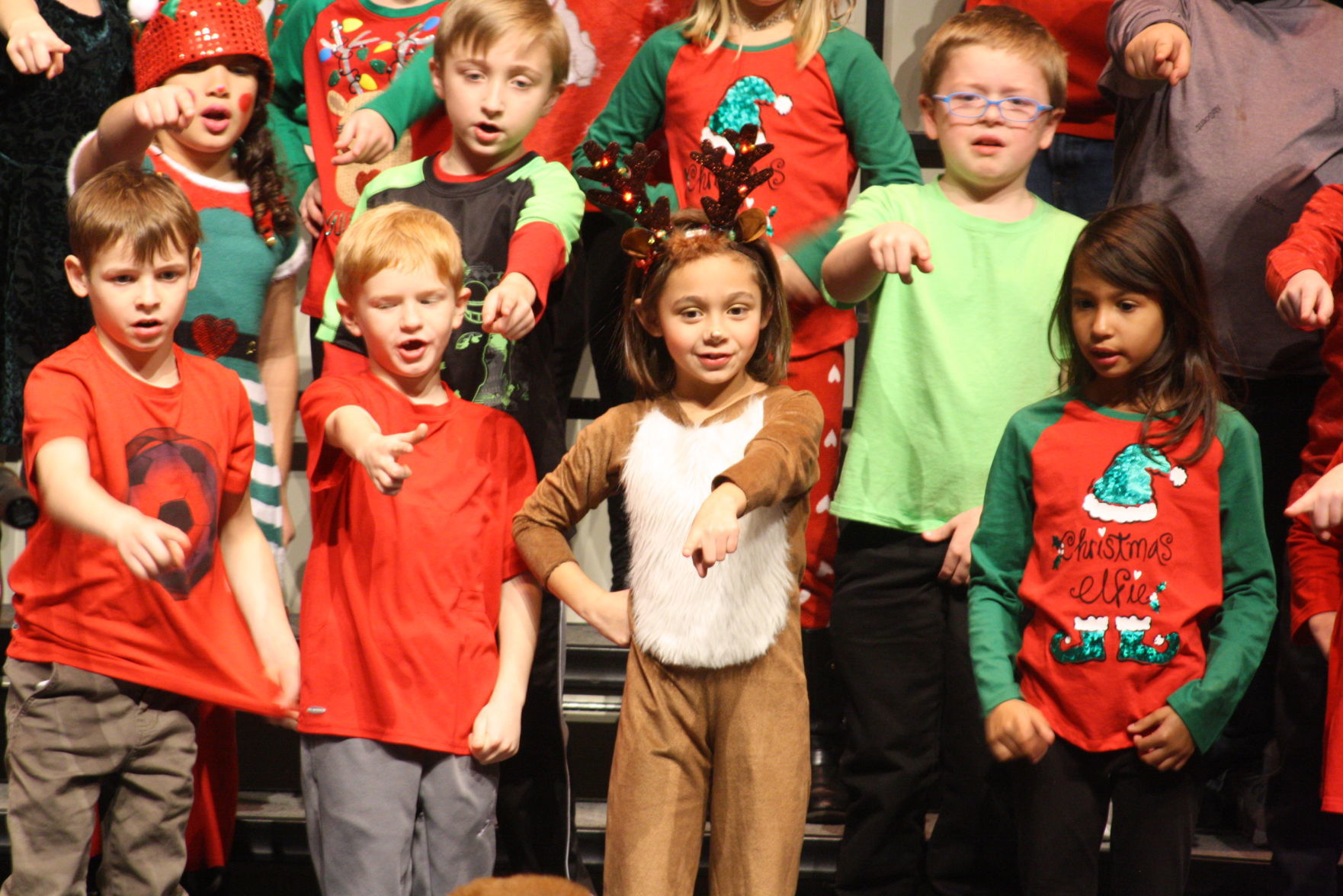 FC 2nd Grade Concert (21).JPG